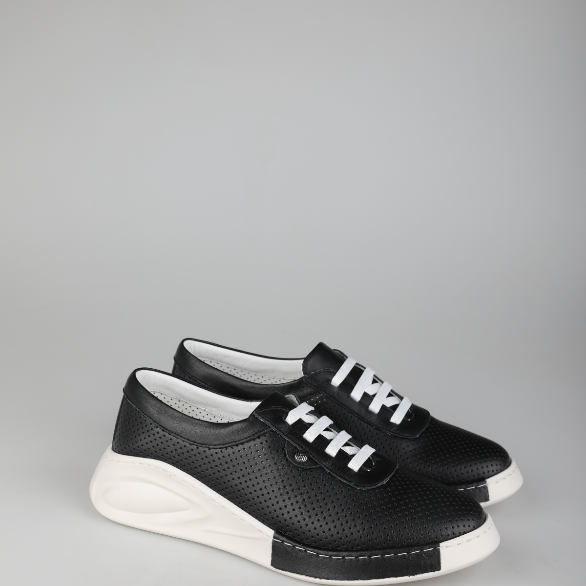 Hermosa_Black_3.png