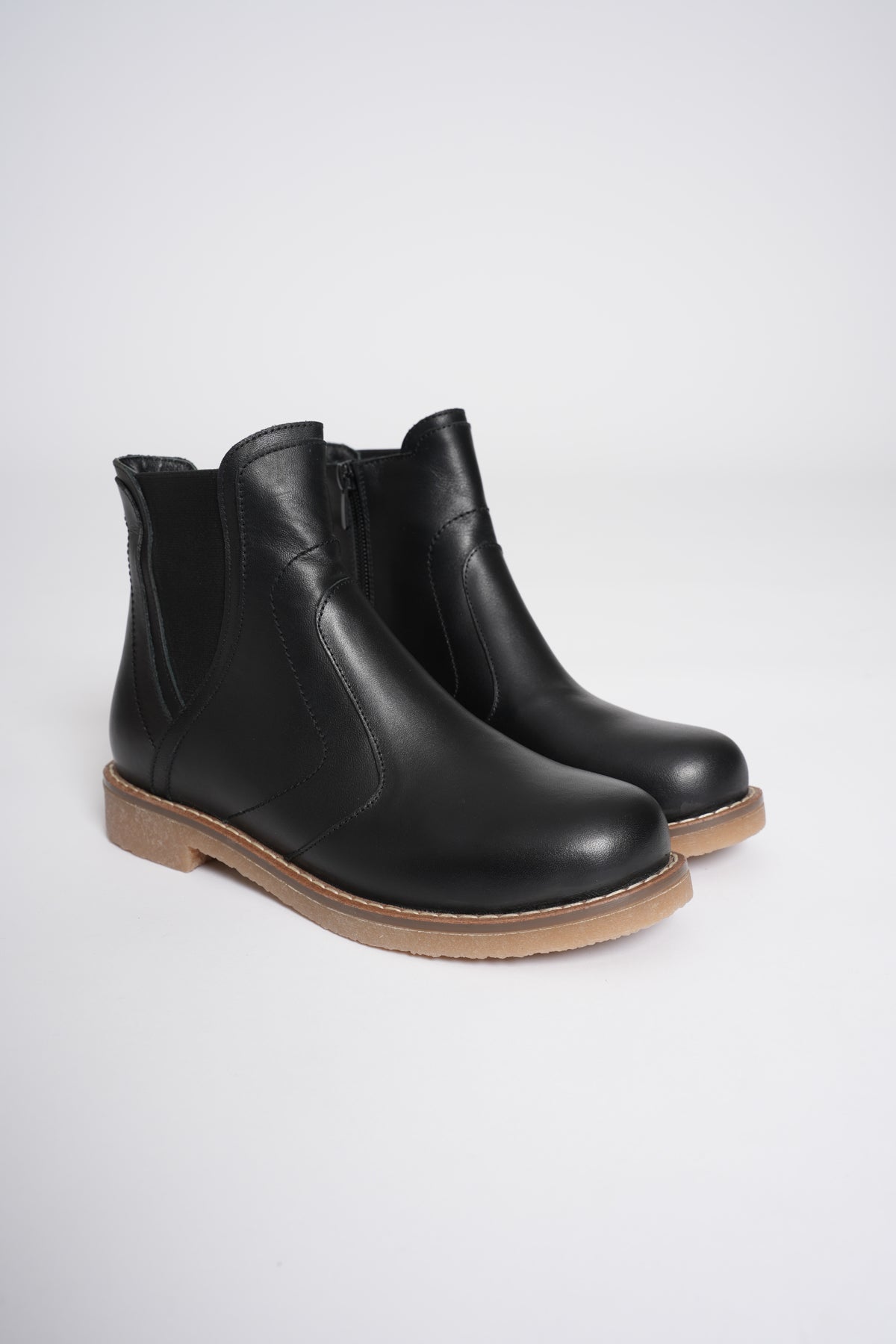 Boston – Timeless Elegance, Everyday Strength