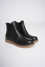 Boston – Timeless Elegance, Everyday Strength