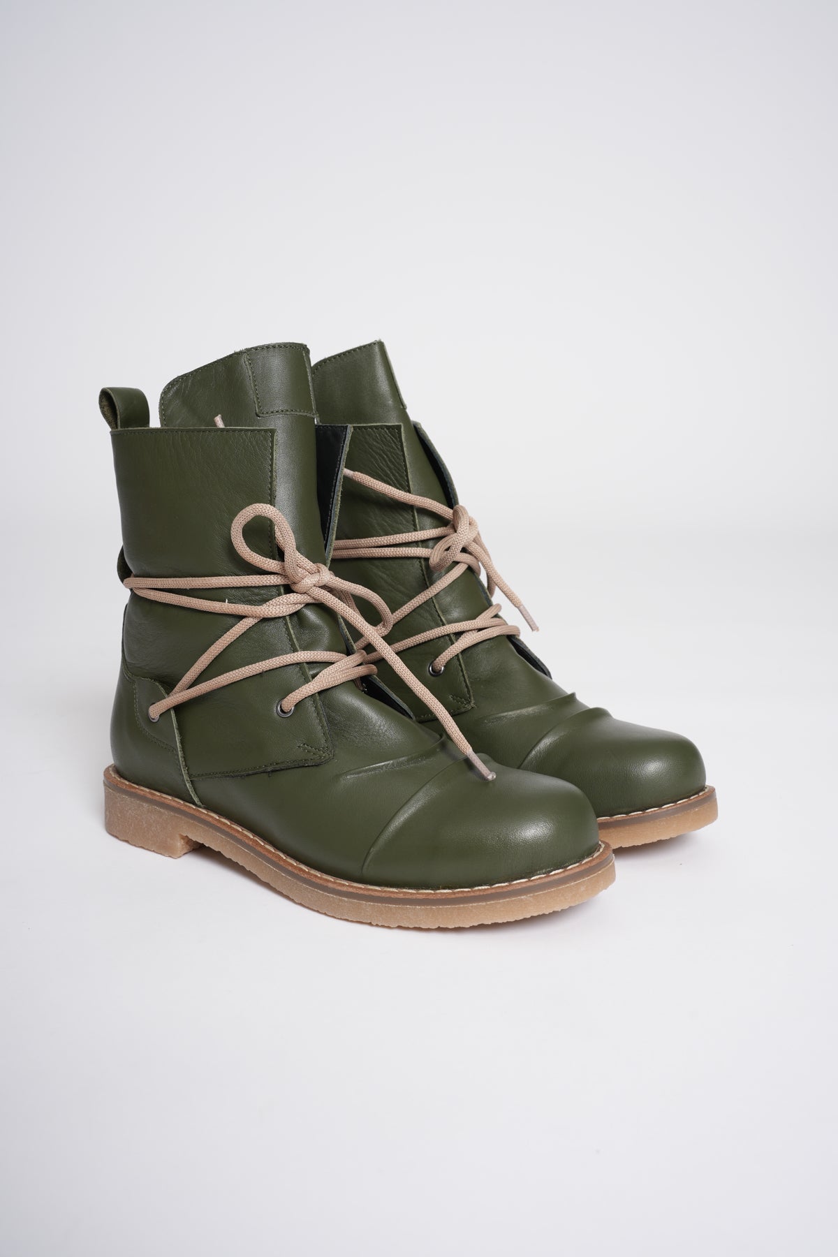 NEW YORK – Bold, Modern, Effortless