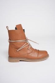 NEW YORK – Bold, Modern, Effortless